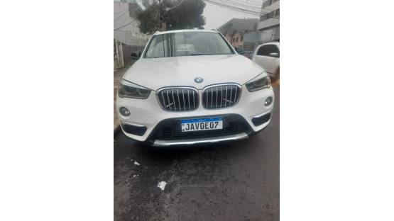 BMW - X1 - 2017/2017 - Branca - R$ 129.000,00