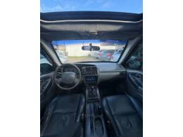 CHEVROLET - TRACKER - 2001/2001 - Azul - R$ 38.999,00