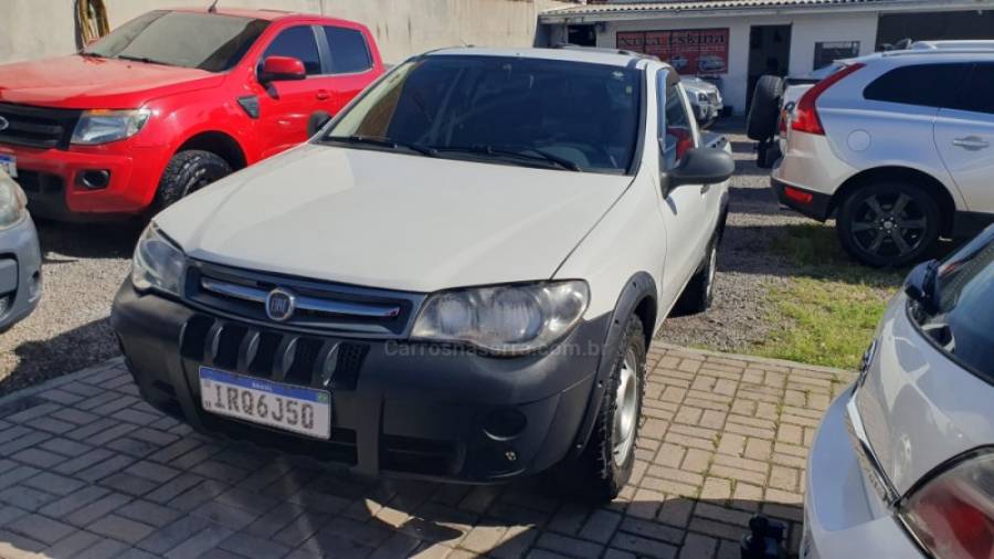 FIAT - STRADA - 2011/2011 - Branca - R$ 35.999,00