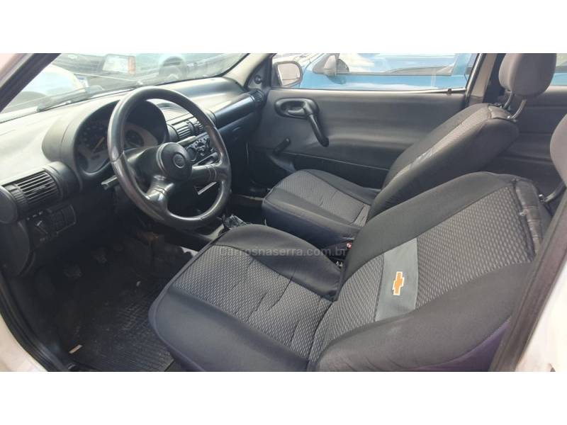CHEVROLET - CORSA - 1999/1999 - Branca - R$ 12.999,00