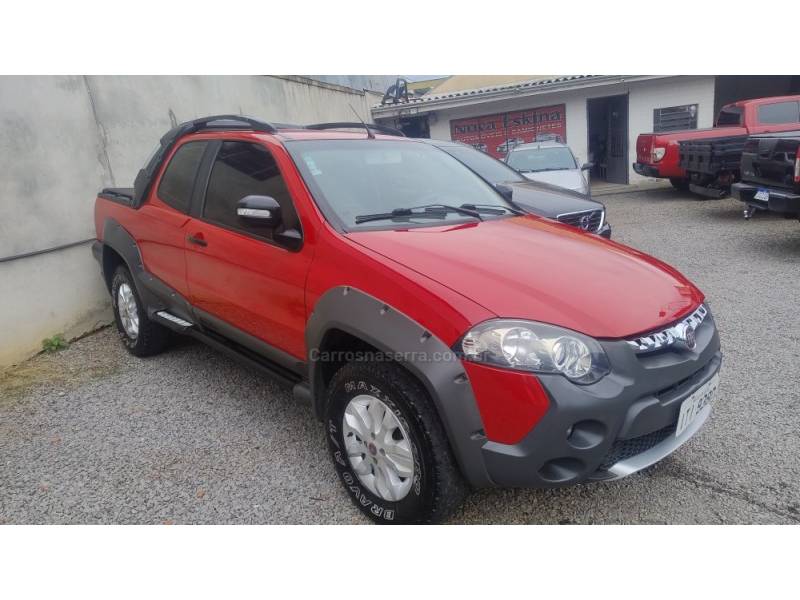 FIAT - STRADA - 2012/2013 - Vermelha - R$ 57.999,00