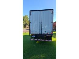 MERCEDES-BENZ - 1718 - 2011/2011 - Vermelha - R$ 215.000,00