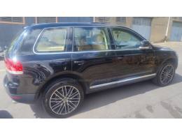 VOLKSWAGEN - TOUAREG - 2006/2006 - Prata - R$ 49.999,00
