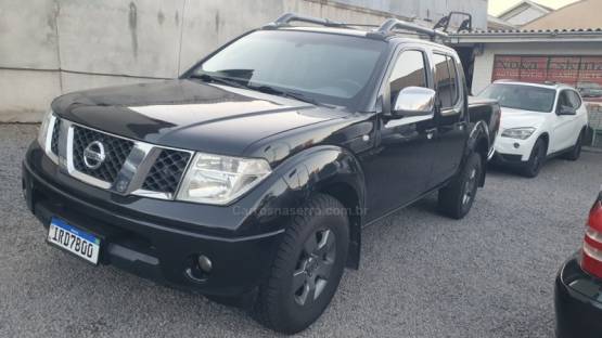 NISSAN - FRONTIER - 2009/2009 - Preta - R$ 79.999,00