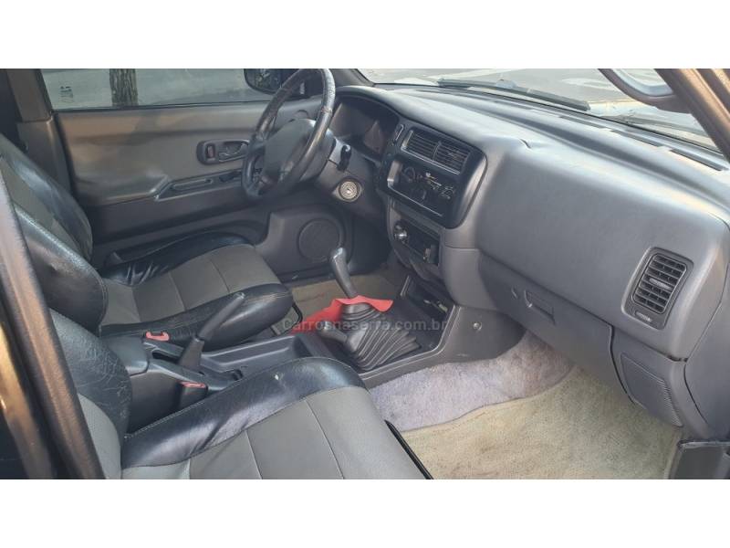 MITSUBISHI - L200 - 2004/2005 - Preta - R$ 54.999,00