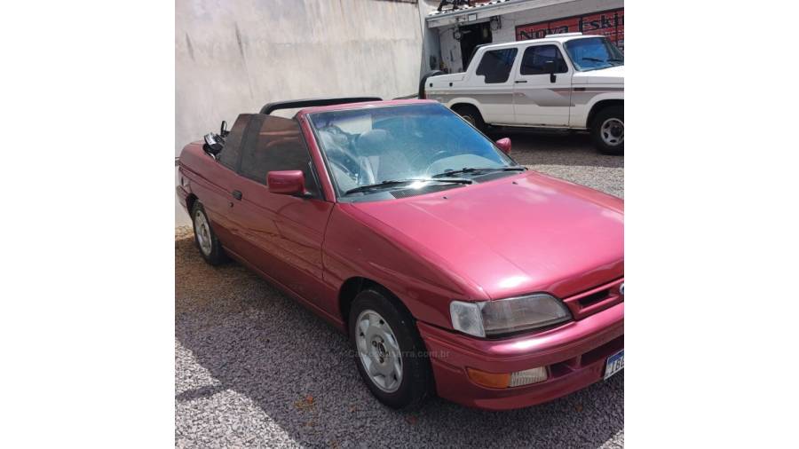 FORD - ESCORT - 1993/1993 - Vermelha - R$ 45.900,00