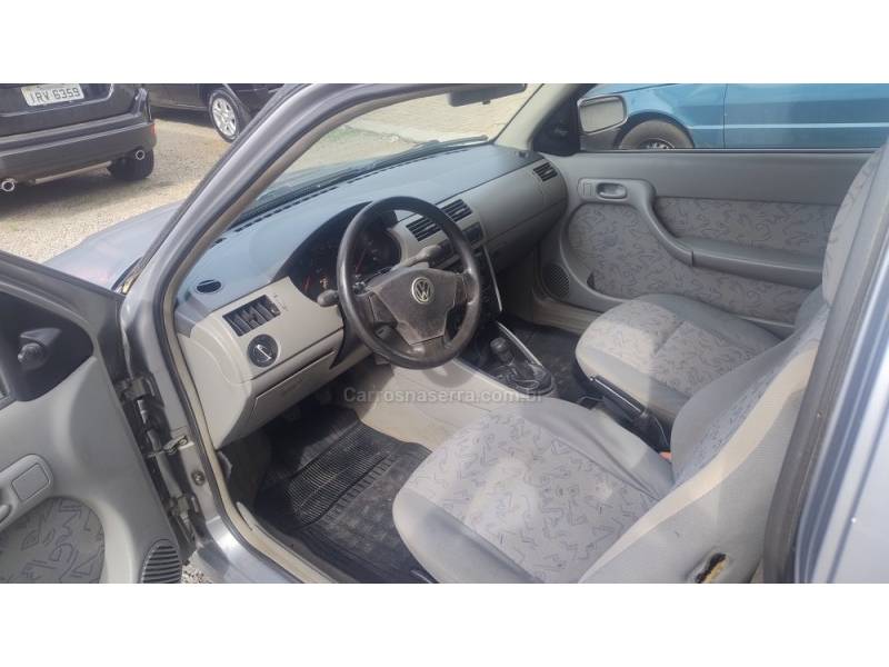 VOLKSWAGEN - GOL - 2001/2001 - Cinza - R$ 13.999,00