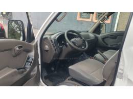 HYUNDAI - HR - 2013/2014 - Branca - R$ 89.999,00