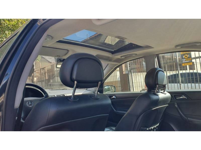 MERCEDES-BENZ - C 180 - 2000/2001 - Preta - R$ 39.999,00