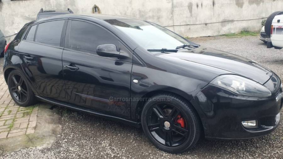FIAT - BRAVO - 2012/2012 - Preta - R$ 47.999,00