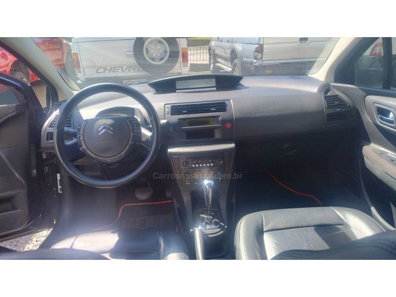 CITROËN - C4 - 2013/2014 - Preta - R$ 39.999,00