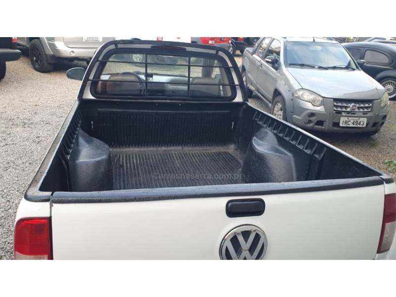 VOLKSWAGEN - SAVEIRO - 1999/1999 - Branca - R$ 27.999,00