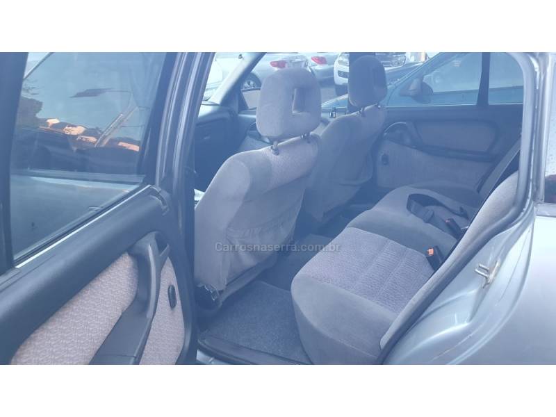CHEVROLET - OMEGA - 1996/1997 - Prata - R$ 32.990,00