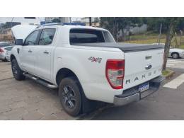 FORD - RANGER - 2013/2014 - Branca - R$ 119.999,00