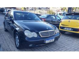 MERCEDES-BENZ - C 180 - 2000/2001 - Preta - R$ 39.999,00