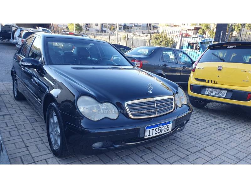 MERCEDES-BENZ - C 180 - 2000/2001 - Preta - R$ 39.999,00