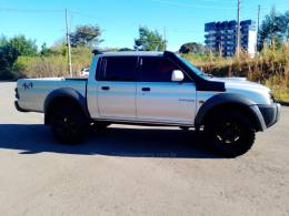 MITSUBISHI - L200 OUTDOOR - 2009/2010 - Prata - R$ 64.999,00