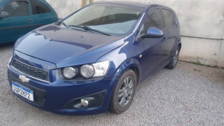 CHEVROLET - SONIC - 2012/2013 - Azul - R$ 42.999,00