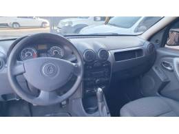 RENAULT - SANDERO - 2011/2012 - Prata - R$ 32.999,00