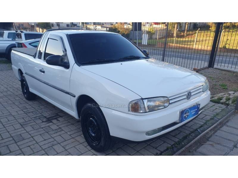 VOLKSWAGEN - SAVEIRO - 2000/2000 - Branca - R$ 29.999,00