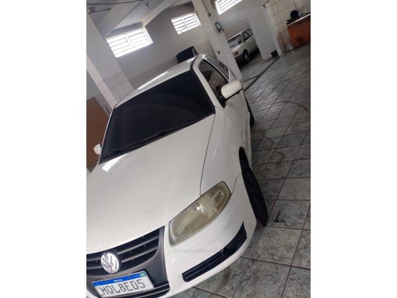 VOLKSWAGEN - GOL - 2005/2006 - Branca - R$ 15.999,00