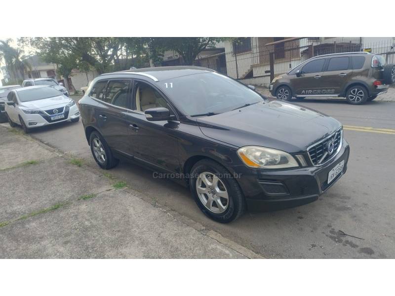VOLVO - XC60 - 2011/2011 - Preta - R$ 55.999,00